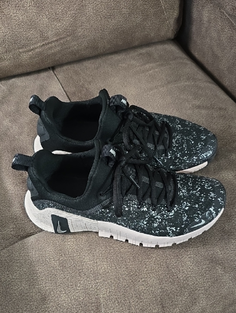 Nike Metcon 7 Black With Silver Speckles Sneakers with Pale Pink Sole - Picture 8 of 9